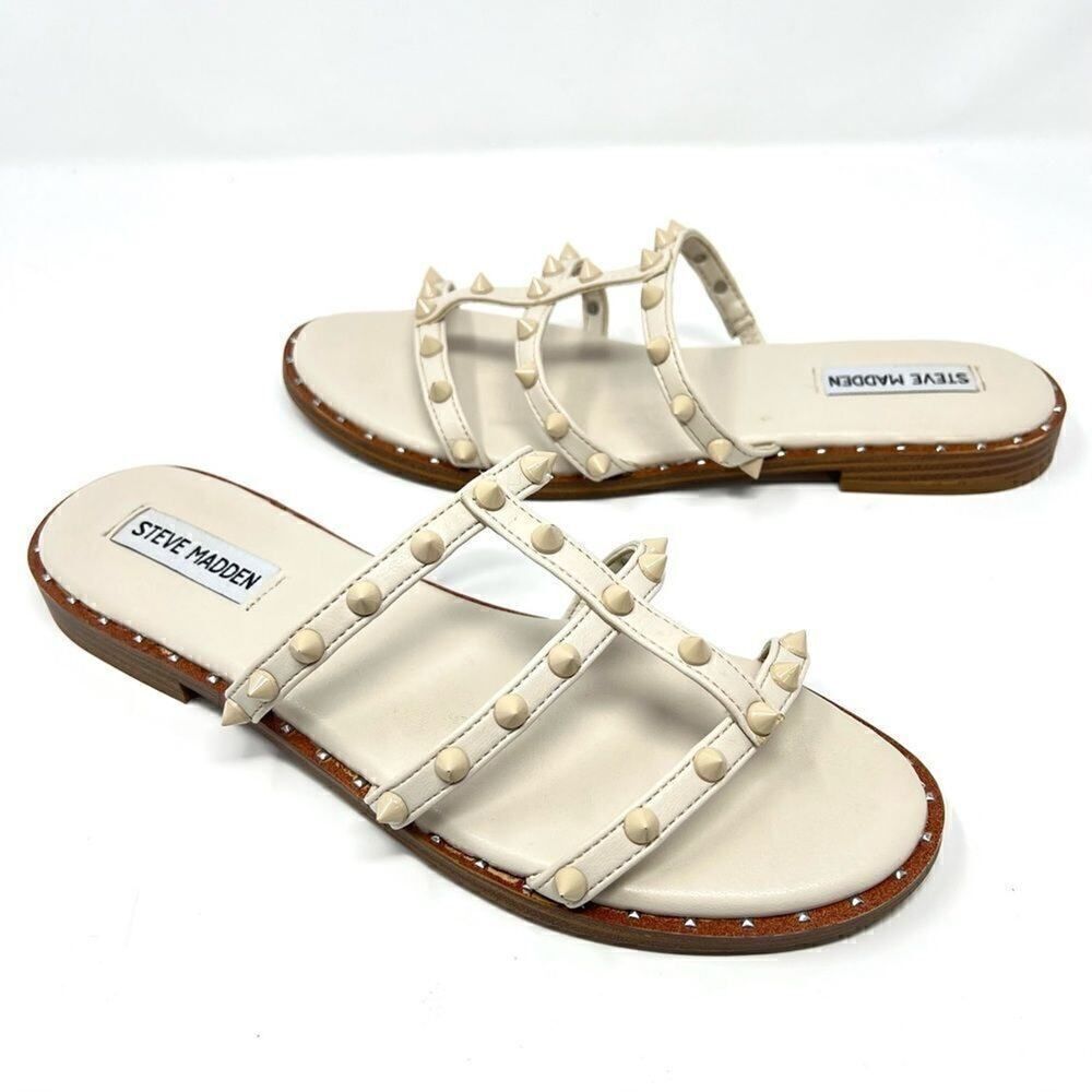 Steve Madden Muni Bone White Vegan Leather Strappy Pyramid Studded Sandals 9
